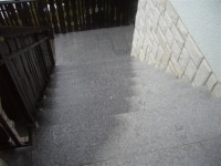 Zunanja ureditev stopnice iz zganega granita G 603